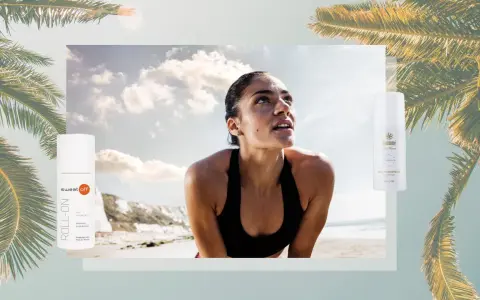 Sportlerin schwitzt, aber dank des Roll-Ons aus dem Acetat-Stoff bleibt sie frisch. Palmen und Strand im Hintergrund.