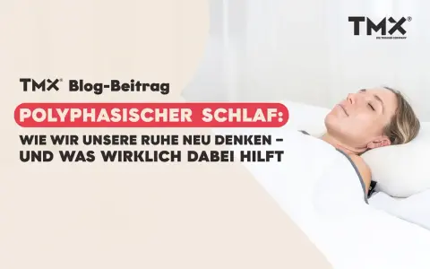 Frau schläft entspannt. Der Blog-Beitrag von TMX thematisiert polyphasischen Schlaf und wie intervall schlafen uns helfen kann, Ruhe neu zu denken.